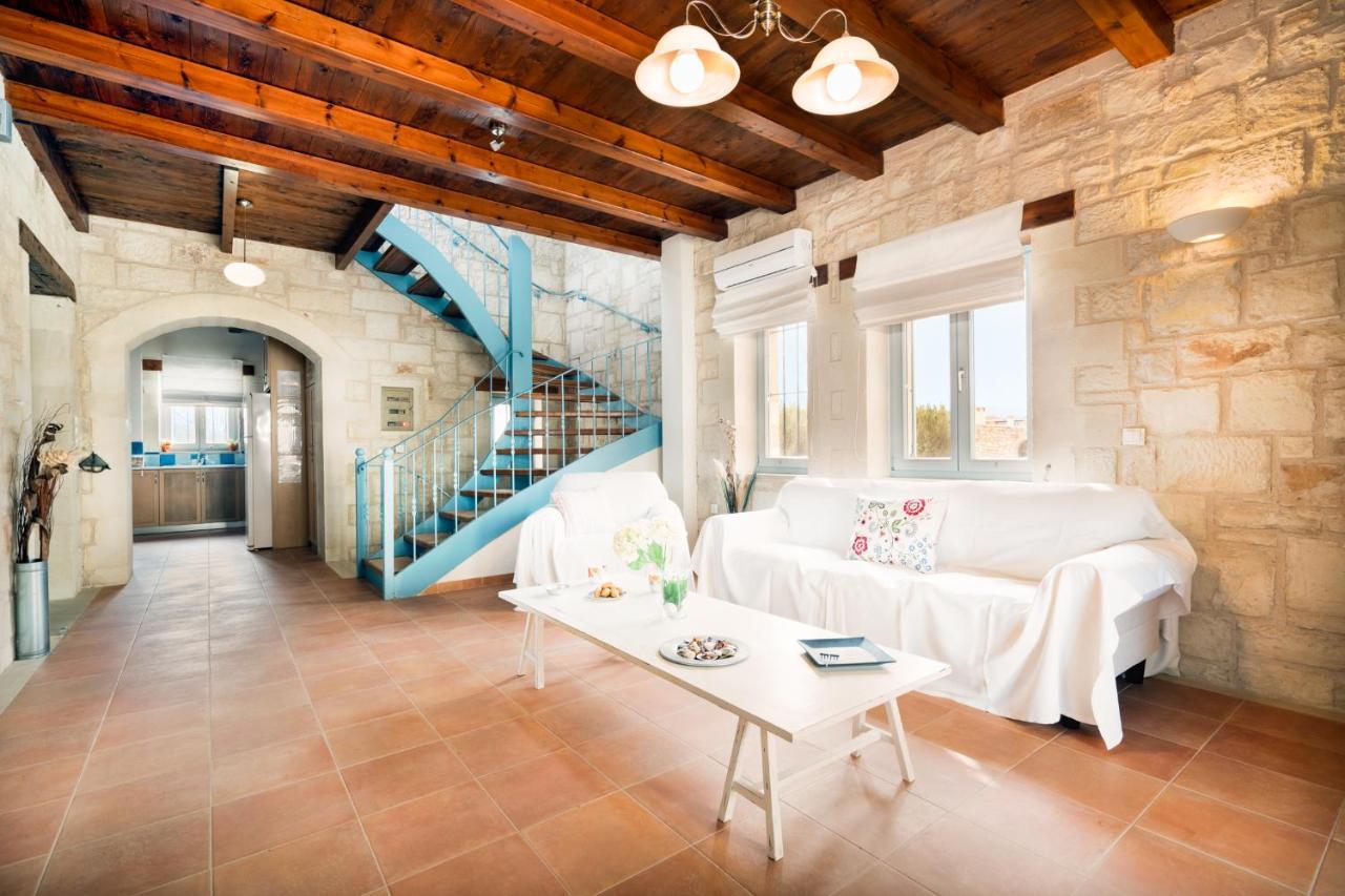 Beachfront Villa Turquoise With Private Pool, Bbq And Ping Pong Table Chania  Ngoại thất bức ảnh