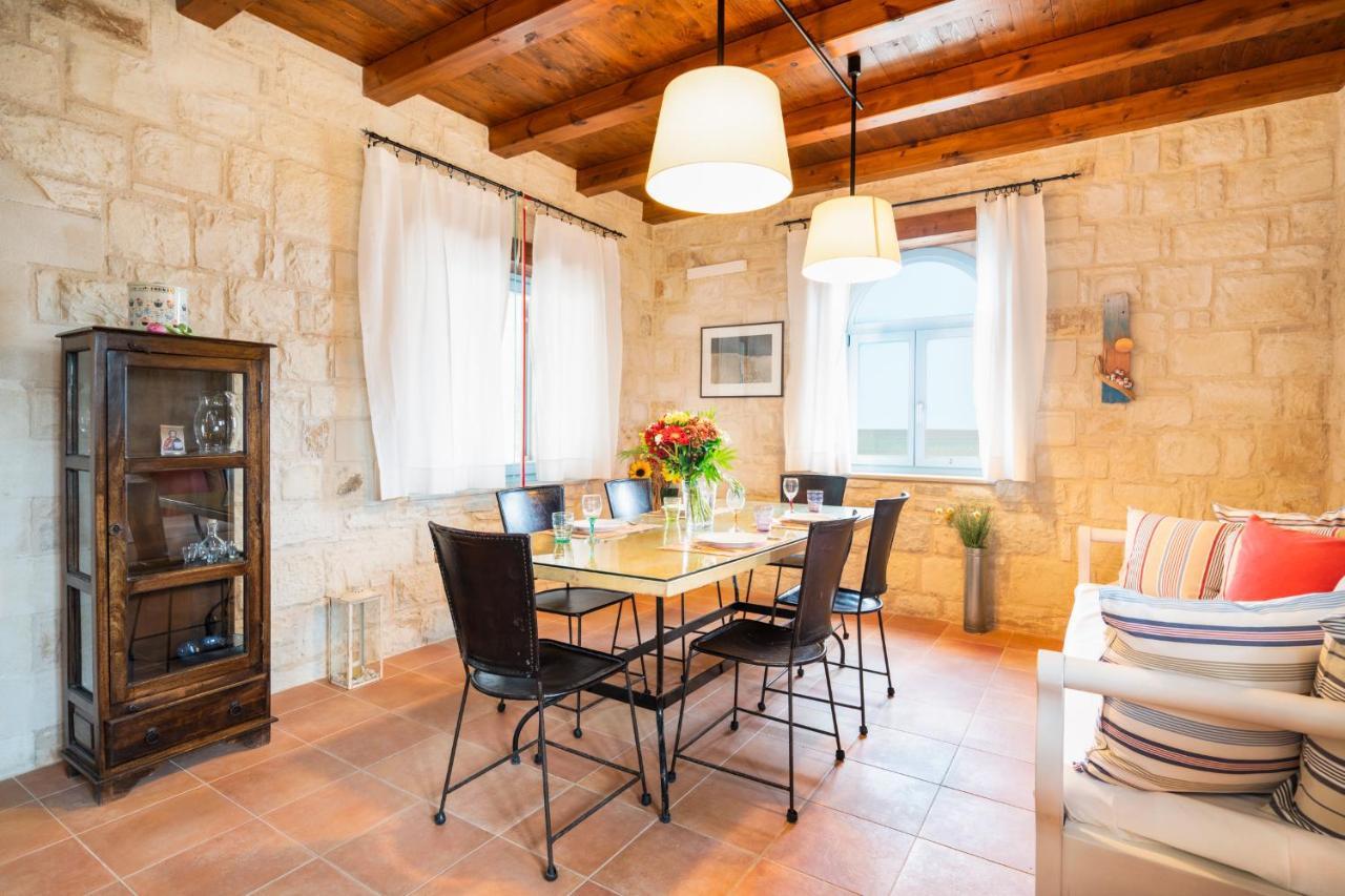 Beachfront Villa Turquoise With Private Pool, Bbq And Ping Pong Table Chania  Ngoại thất bức ảnh