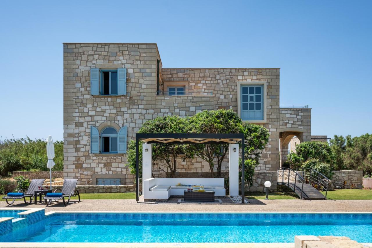 Beachfront Villa Turquoise With Private Pool, Bbq And Ping Pong Table Chania  Ngoại thất bức ảnh